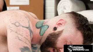 Alien Fist Probed By Hot Doctor's