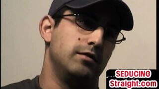 Seduced str8 amateur guy sucked by gaydaddy at home