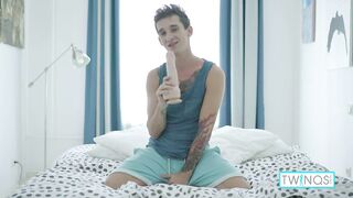 Hot Tattooed Twink Noah Jacks Off His Big Cock And Cumshots!