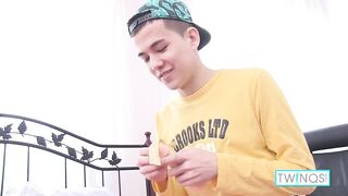 Xander's Anal Gaping & Drilling Scenes Are Pretty Hot!