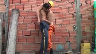 Latino Construction Workers Barebacking