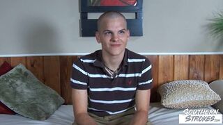 Strokes Buzz Haircut Amateur Masturbates Solo