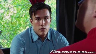 Pledge Proves Himself Worthy In Jock Threesome