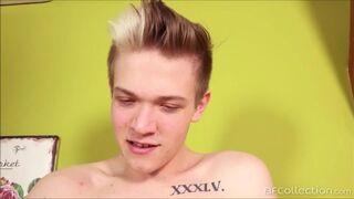 Leo King Enjoy Solo Masturbation