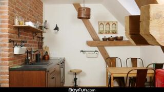 Boyfun - Jared Shaw Barebacks Twink Casper Ivarsson