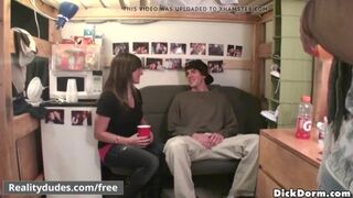 Say Cheese - Trailer preview - Real Dudes