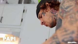 Bo Sinn Wakes Up To His Roommate Alex Montenegro's Mess In The Kitchen And Makes Him Pay For It - Papi