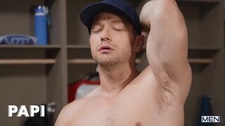 Coach Johnny Donovan Gets Hard By Checking Out His Best Player's Ass, Damian Night - PAPI