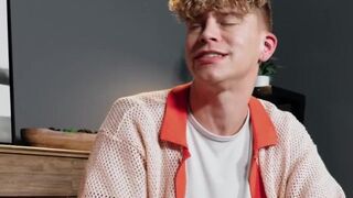 Hot Twink Offers Cock Up As Stress Relief - Ashton Silvers, Harley Xavier - HotTwink