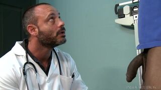 Hot Scary Str8 Big Black Dick Visits His Doctor