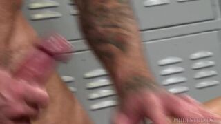 Hot Muscle Hunk Sean Duran Gives The Big Dick & A Cumshot