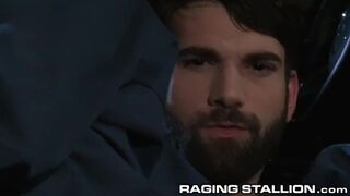 Hot Muscular Sean Zevran Slams Mechanic