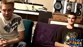 Amateur jock thugs masturbate and cum