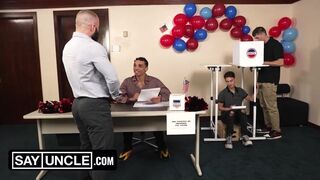 Election Day Fuck Fest - Cute Bottom Gets Asshole Destroyed Before Voting - Say Uncle