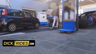 Argentino Pijudo Gives A Blowjob To A Spanish Macho - Dick Rides - Real Taxi Porn