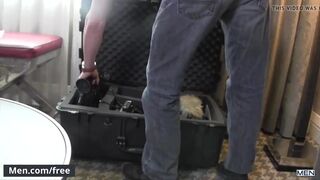 Men - Ashton McKay and Roman Cage - Trailer preview