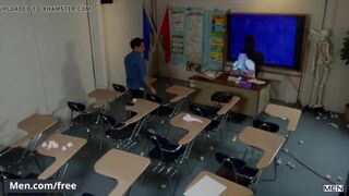 Teacher Ramon Todd fucks his student Titus after class