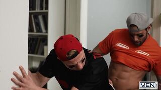 MEN - Dom King Sticks His Cock Through The Pizza Box For Some Blowjob Action With Logan Aarons