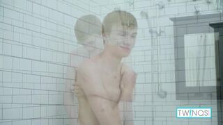 Liam Cleans Off His Ass & Dries His Hard Dick In A Solo Session!