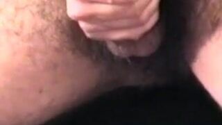 Funny solo jock jerking off in homemade gold