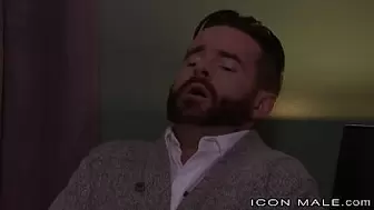 Str8 Sexy Older Man Keeps Secret From Wifey To Hookup With Big Cock Black Dude