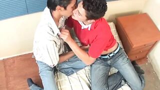 Latinos Ferdynan and Eduardo Barebacking