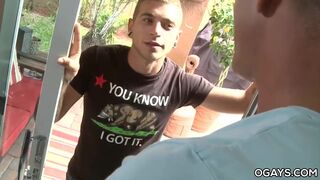 Exboyfriends make out