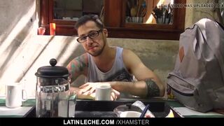 Latin - Two hotel strangers agree to fuck on cam for ca