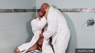 Gay muscular power and an ass to be fucked