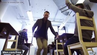 Stunning teacher gets horny in class room seduce students