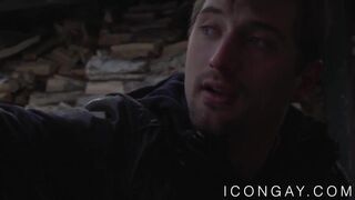 This young cutie is the perfect top for macho daddy