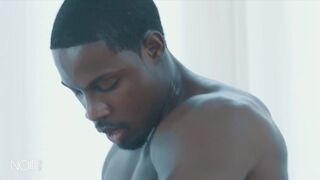 Icon Male – Sexy Fuckable Papi Suave Gets His Hole Stretched By Muscle Hunk D'Angelo Jackson