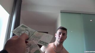 Hunter - College Student Is More Than Willing To Suck Some Hard Dick For The Right Price