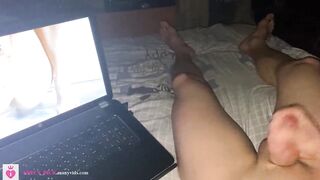 Jerking a dick to porn! Shoot cum and smear it on my belly! Private video!