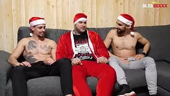 Straight friends watching porn at Christmas