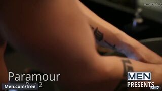 JJ Knight Loves Sticking His Tongue In Beaux Bankss Bubble