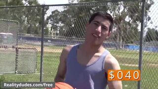 Hot Dudes - Ian - Trailer preview