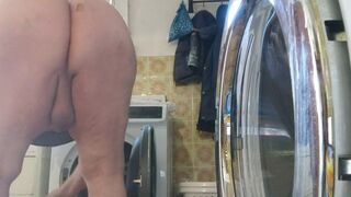 Ich bei der Hausarbeit