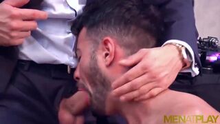 Men Dominant DILF Antonio Miracle Fucks Robbie Rojo