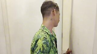 I caught my friend's straight boyfriend.Riu Melo, the comeback. Liu Johnny