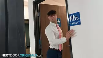Hottie Micheal Boston Is Caught By Hunk