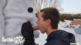 Weirdo Twink Benjamin Blue Gets Drilled By The Snowman Bo Sinn - Twink;