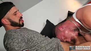 Bareback Latino Romeo Davis Barebacks Bobby