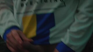 Two friends decided to have some fun in nature after the picnic was over.