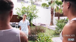 Joey's Surf Vacation Part 1/ MEN / Troy Daniels, Joey Mills, Dean Young