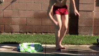 Hot Bulky Hunk Makes Twink Cum All Over