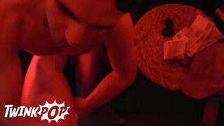 Tanning Place Is The Nearest Place For The Both Of Them To Get Busy & To Have Privacy