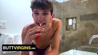 Muscular DILF Takes Virgin Twink For His First Anal Pounding!