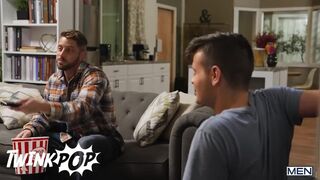 Ryan Bailey Fucks His Stepbrother Troye Dean When His Dad In Front Of Them
