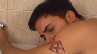 European jocks Harold Zen and Tomy Lima rim and anal fuck